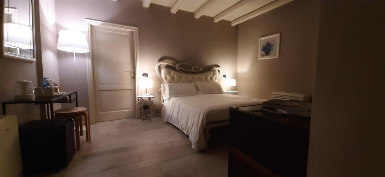 Albese Con Cassano Casale Raffaello B&B Como المظهر الخارجي الصورة