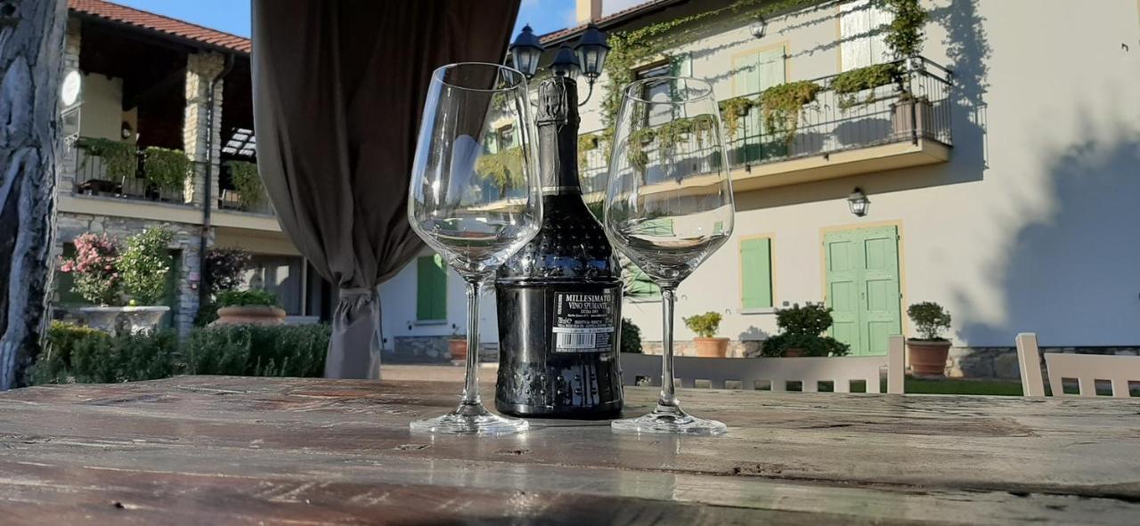Albese Con Cassano Casale Raffaello B&B Como المظهر الخارجي الصورة