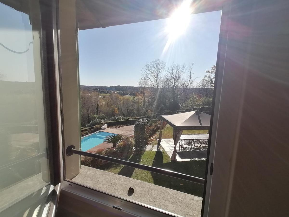 Albese Con Cassano Casale Raffaello B&B Como المظهر الخارجي الصورة