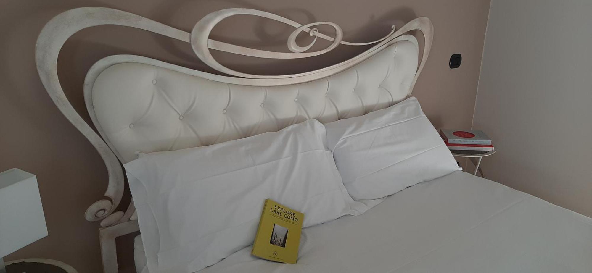 Albese Con Cassano Casale Raffaello B&B Como المظهر الخارجي الصورة
